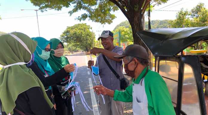 Cegah Covid 19, Persakmi Pangkep Bagi Masker dan Lakukan Penyemprotan Disinfektan Persakmi Pangkep