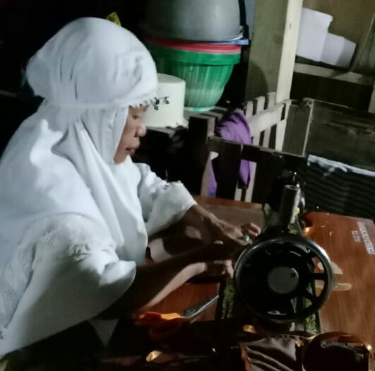 Berdayakan UMKM, Semen Tonasa Pesan Ribuan Masker Produksi Warga Sekitar Perusahaan