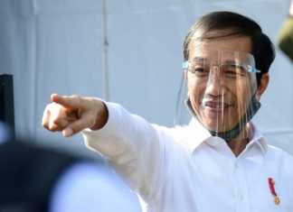 Presiden Joko Widodo (Jokowi) meninjau Pasar Pelayanan Publik di Banyuwangi, Kamis (25/6/2020). (Foto dok. Biro Pers Sekretariat Presiden)