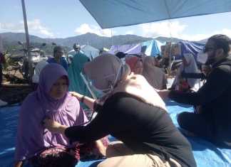 Banjir Bandang Luwu Utara, Tim RS Batara Siang Pangkep Layani Pemeriksaan Kesehatan Pengungsi
