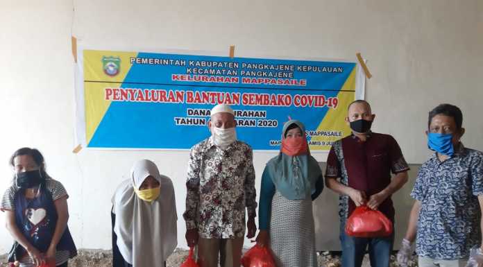 Ribuan Paket Sembako Dibagikan ke Warga Mappasaile Pangkep Pemerintah Kelurahan Mappasaile Kecamatan Pangkajene Kabupaten Pangkep, membagikan paket bantuan bahan pokok bagi warga Mappasaile yang belum pernah menerima bantuan dari pemerintah. (Ist).