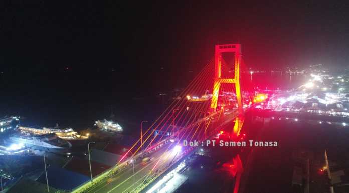 Komitmen PT Semen Tonasa Dukung Percepatan Roda Pembangunan Pembangunan mega proyek jembatan Soekarno Manado, memakai produk semen PT Semen Tonasa (Humas ST).