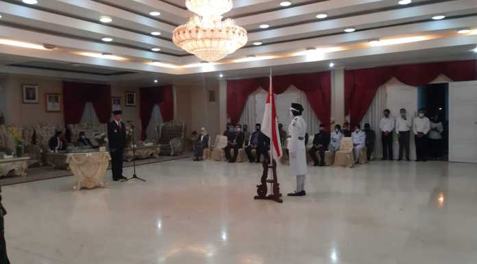 Sebanyak enam anggota Pasukan Pengibar Bendera Pusaka (Paskibraka) dikukuhkan untuk bertugas pada detik-detik HUT Proklamasi Kemerdekaan ke-75 Republik Indonesia, tingkat Kabupaten Pangkep Sulawesi Selatan. (Ist).