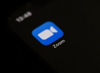 Aplikasi Zoom. [Martin BUREAU/AFP]