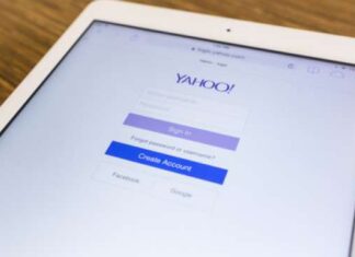 Ilustrasi layanan email Yahoo (Shutterstock).