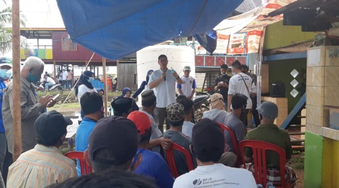 Kampanye dan sosialisasi pasangan nomor urut 1 (satu) calon Bupati Muhammad Yusran Lalogau (MYL)  disambut antusias masyarakat pesisir Desa Bulu Cindea, Kecamatan Bungoro. Masyarakat berharap MYL dengan programnya mampu mendorong kesejahteraan masyarakat pesisir/(Media Center MYL-SS).
