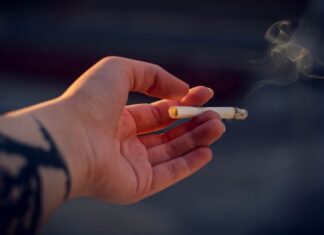 Ilustrasi merokok.[Unsplash/Irina Iriser]