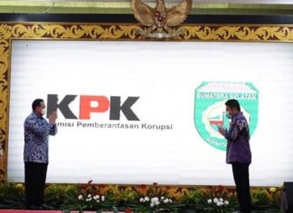 Ketua KPK Firli Bahuri saat menjalin MoU dengan Pemprov Sumsel [Humas Pemprov Sumsel]