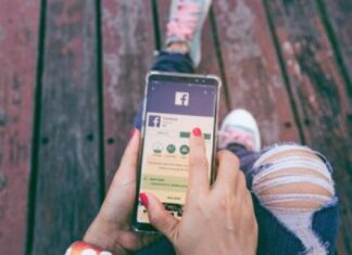 Ilustrasi aplikasi Facebook. [Shutterstock]