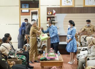 Ketua Pengadilan Negeri(PN) Pangkajene, Pangkep Farid Hidayat Sopamena berpindah tugas ke Pengadilan Negeri(PN) Makassar, kelas 1 A khusus.(Ist).