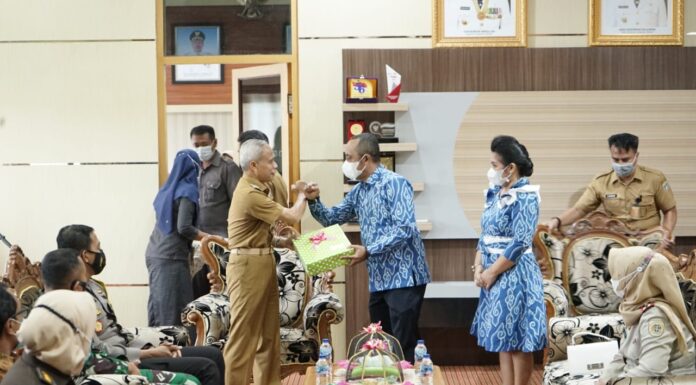 Bertugas Selama Tiga Tahun, Ketua Pengadilan Negeri Pangkep Berganti Ketua Pengadilan Negeri(PN) Pangkajene, Pangkep Farid Hidayat Sopamena berpindah tugas ke Pengadilan Negeri(PN) Makassar, kelas 1 A khusus.(Ist).