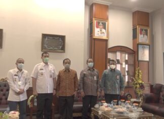 Bupati  Pangkep Muhammad Yusran Lalogau (MYL) menerima kunjungan Direktur Utama PT Semen Tonasa Mufti Arimurti, di ruang kerjanya.(Ist)