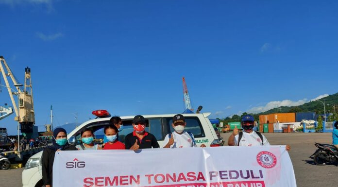 Tim reaksi cepat Semen Tonasa berangkat menuju Maumere pada hari Jumat, 9 April 2021.(Humas ST).