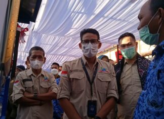 Menteri Pariwisata & Ekonomi Kreatif, Sandiaga S.Uno bersama Bupati Pangkep Muhammad Yusran Lalogau, Kamis, 17 Juni 2021. (Pangkep.terkini.id).