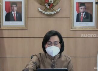 Menteri Keuangan Sri Mulyani Indrawati dalam konfrensi pers virtualnya,  Senin (5/7/2021). [Suara.com/Muhammad Fadil Djailani]