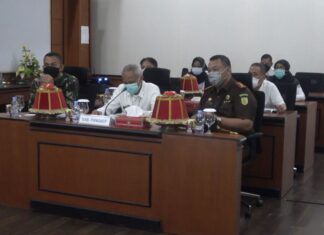 Wakil Bupati Pangkep Syahban Sammana (tengah).(Ist).