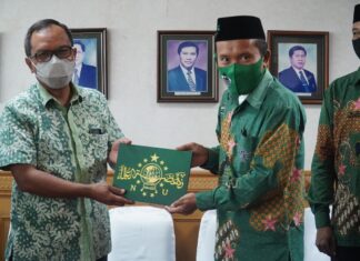 Dirut PT Semen Tonasa Mufti Arimurti dan Ketua Tanfidziyah Dr Muhammad Basir.(Pangkep.terkini.id).