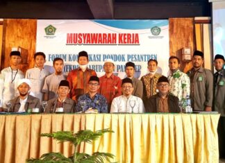 Musyawarah Kerja Forum Komunikasi Pondok Pesantren (FKPP) Kabupaten Pangkep melahirkan program yang akan mengembangkan pondok pesantren di Kabupaten Pangkep.(Pangkep.terkini.id).