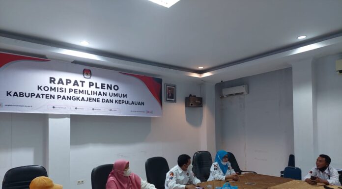 KPU Pangkep Tetapkan DPB Oktober Sebanyak 232.515 Pemilih KPU Pangkep