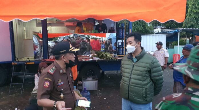 Bupati MYL Tinjau Banjir, Pastikan di Posko Darurat Ketersediaan Bantuan Siap Banjir Pangkep Hari Ini