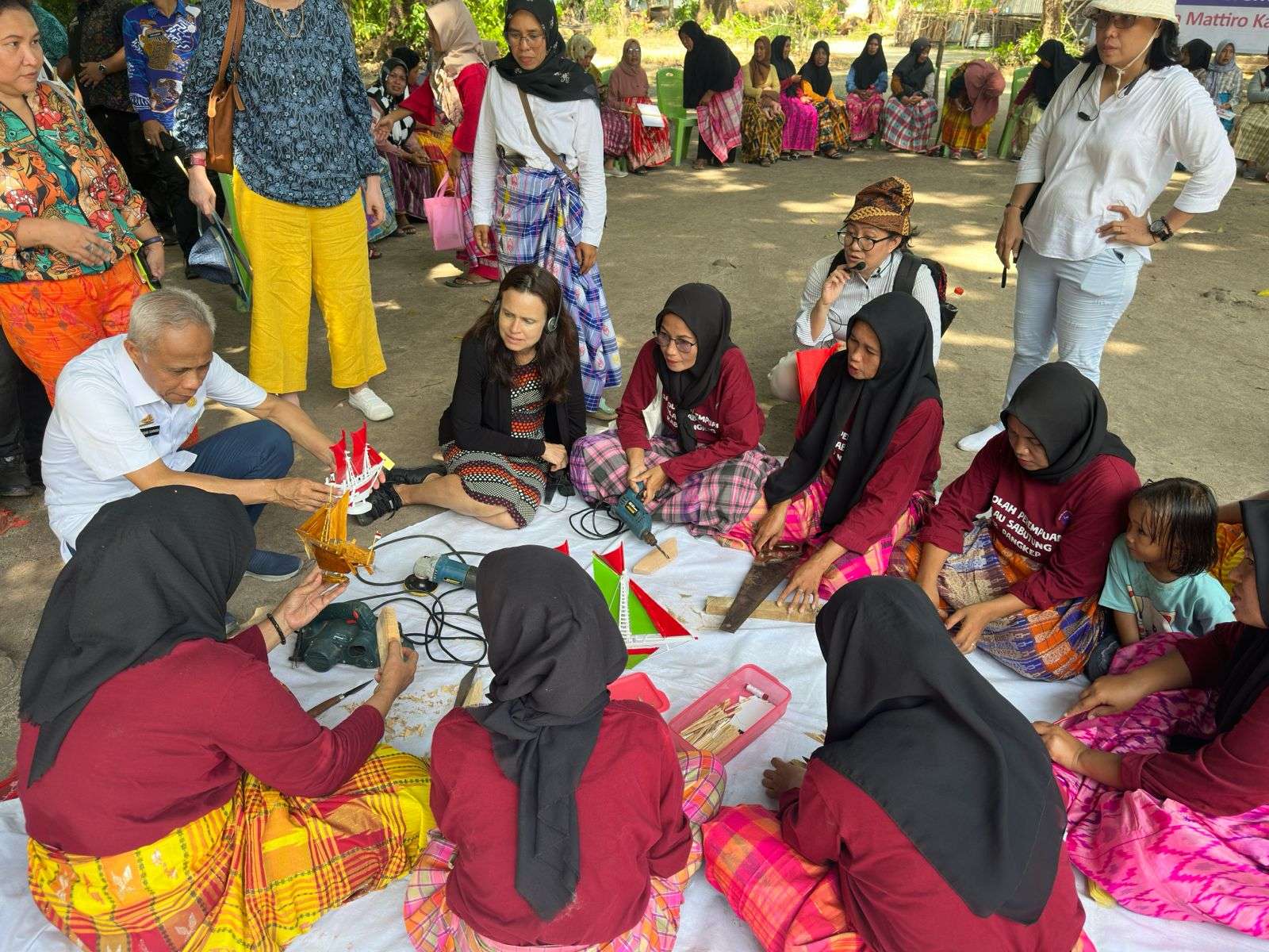 Kunjungan Duta Besar Australia di Pangkep bersama KAPAL Perempuan untuk Proragm Inklusi dan Kesetaraan Gender